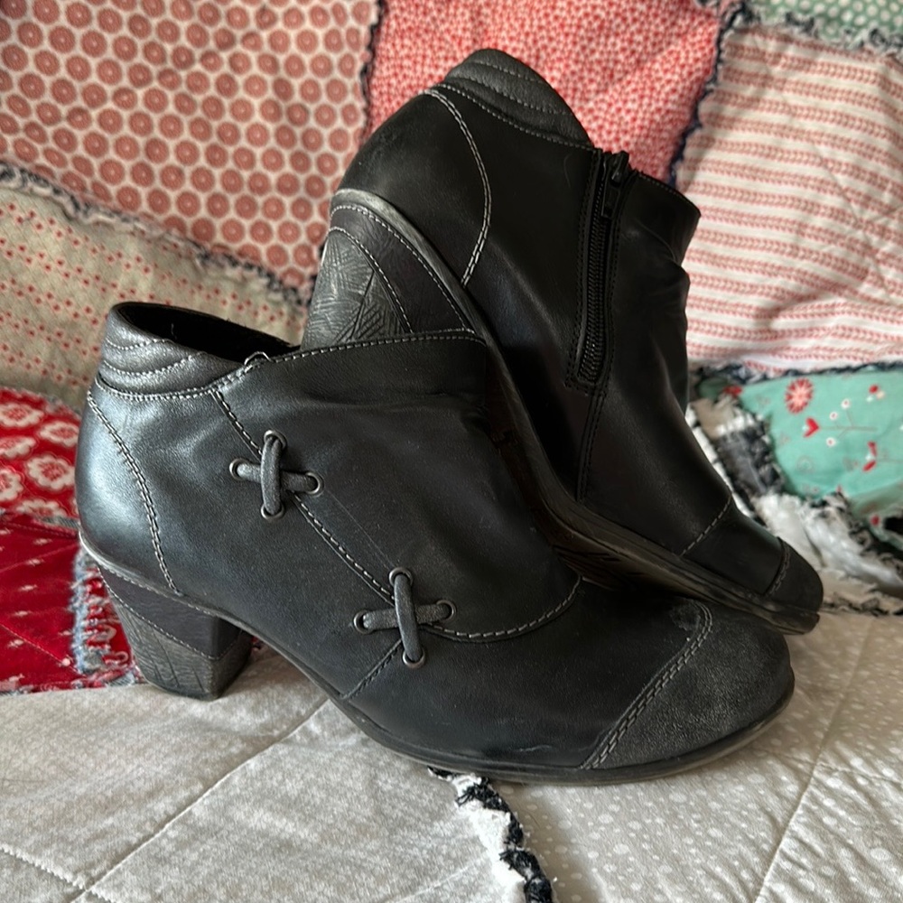 black booties